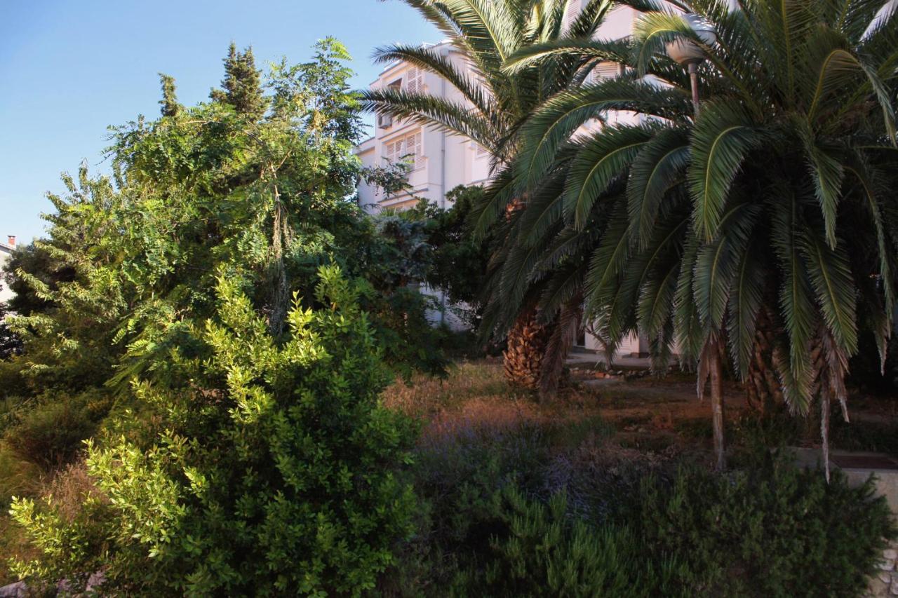 Apartments And Rooms With Parking Space Palit, Rab - 5061 Esterno foto